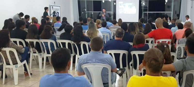 Change Talks reúne alunos e profissionais em Lorena/SP