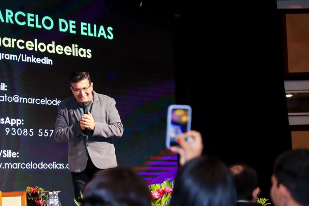 O Ser Humano em Tempos de Inteligência Artificial - Marcelo de Elias